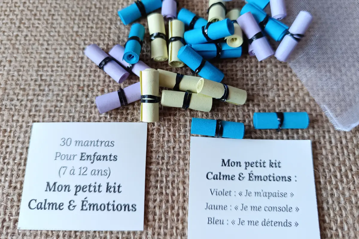 30 Mantras émotions (Enfants) : Kit Calme et émotions – « J’accompagne les émotions de mon enfant (7-12 ans) »