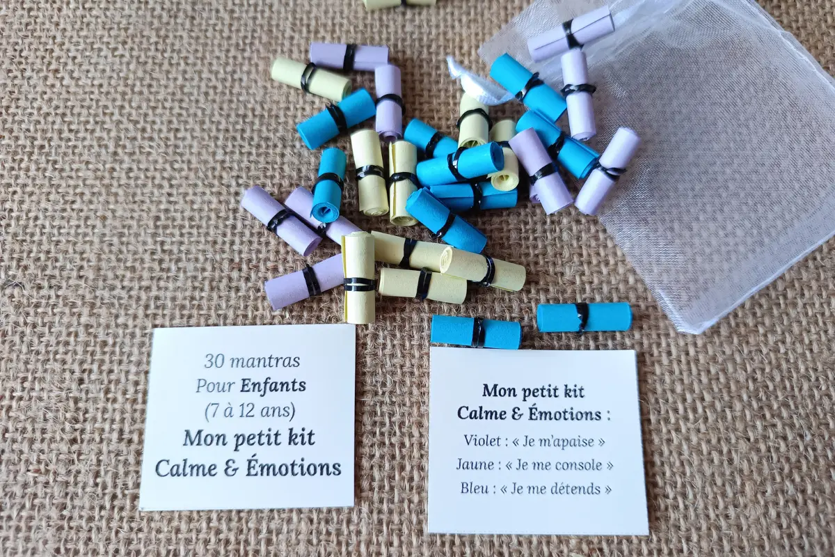 30 Mantras émotions (Enfants) : Kit Calme et émotions – « J’accompagne les émotions de mon enfant (7-12 ans) »