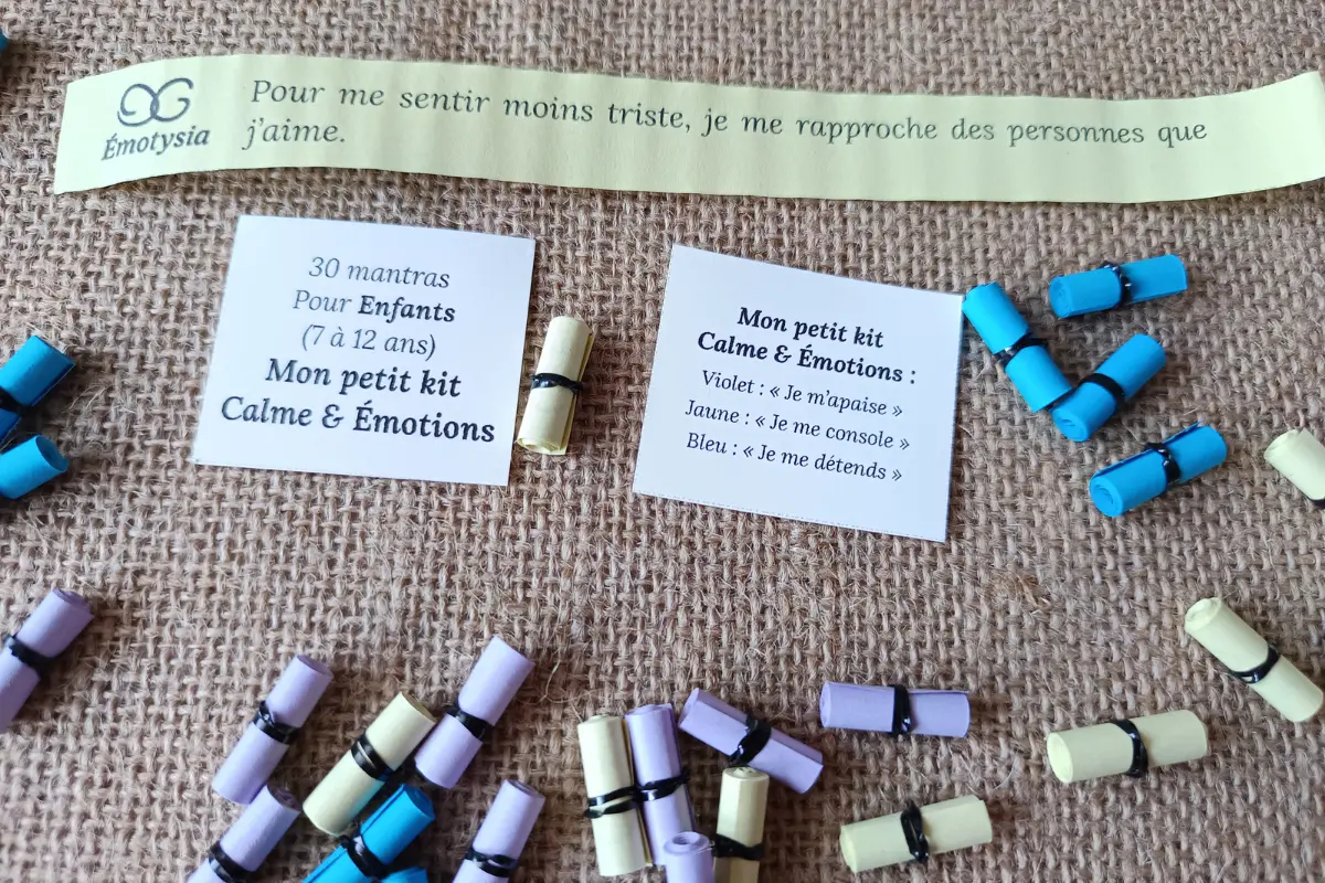 30 Mantras émotions (Enfants) : Kit Calme et émotions – « J’accompagne les émotions de mon enfant (7-12 ans) »
